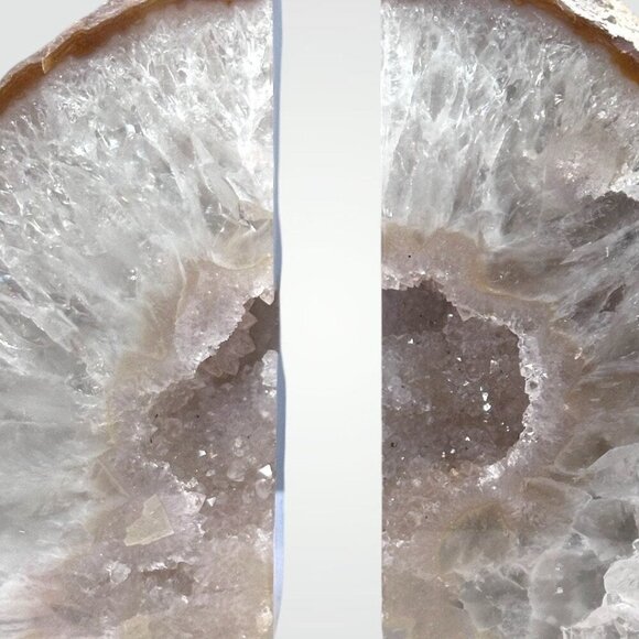 Agate Crystal bookends with Geode Center, Natural stone, Bookshelf Decor (DF) - Picture 4 of 12